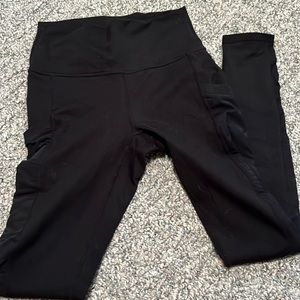 Black leggings with pockets